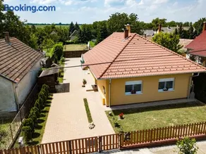 Bakos Villa - Image 3