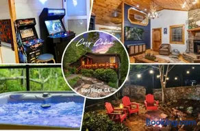 Cozy Mountain Cabin- Family Friendly, Hot Tub, Firepit, Fireplace, Game Room, Retro Arcade - 10 Minutes from Downtown Blue Ridge! - Image 1