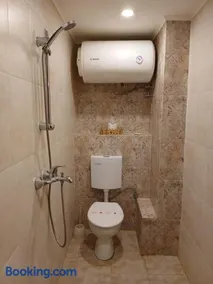 LS Central Apartment - Image 5