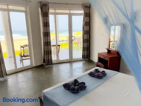 Pearl Island Beach Hotel - Image 4