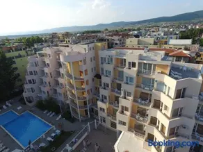 Vanilla Garden Apartments - Image 2