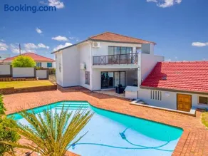 118 - 4 Bedroom House Toti - Image 2