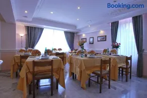 Hotel Ambrosi - Image 4