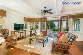 Hale Wai'olu by Alekona Kauai: 3BR Luxury Home w Ocean View, AC, pool - Image 3
