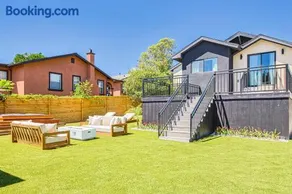 Los Feliz Beautiful Villa w Jacuzzi Sauna - Image 4