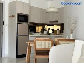 Suite Aqua 1BR Pool Gym Cassia Laguna Phuket - Image 3
