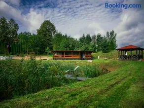 Domek na Mazurach nad stawem z jacuzzi - Image 1