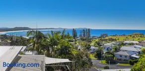 Whitecaps, 26 East Street - Image 1