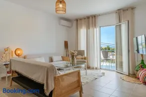 Joan Serenity Apartment - Image 2