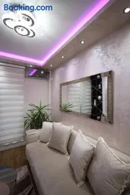Imperial Lux Apartment - Image 4