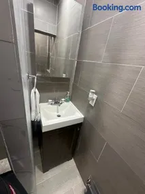 Upscale Relax 2 Bedroom near Yankee Stadium 14 min drive - Image 3