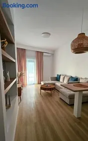 Sunrise condo - Image 2