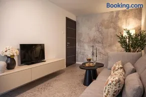 APARTMENT ATRIO SILENTE - two connected one bedroom apartments - sleeps 4 - 800 m from Split Old Town - Image 4