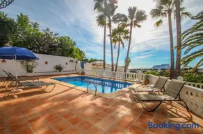 Voll ausgestattete geräumige Villa mit privatem Pool, Terrasse und Grill | Meerblick | Hunde erlaubt - Image 1