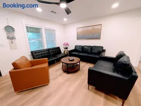 Custom Design Kitchen King Beds Laundry Large TVs - Image 2