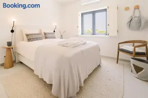 Vila das Acácias - Boutique Villa in Wine Country - Image 1