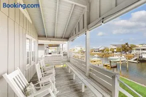 OIB05 Toes in the Water - Image 3