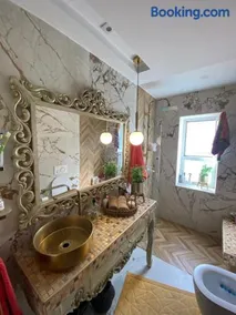 Luxueux appartement avec une magnifique vue sur le fort - Image 1