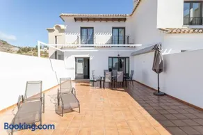 La Reserva - Image 2