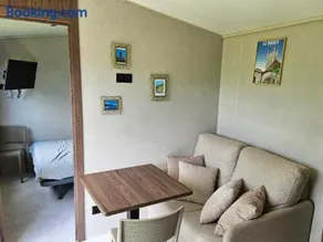 Maison de jardin vue montagne - Image 3