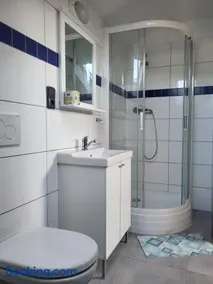Komárov Apartment - Image 1