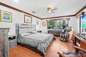 The Creek Resort Revamped Chic 4BR Haven with Pool - Image 5