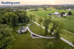 Zook Manor with Hot tub Firepit and Game Room - Image 1