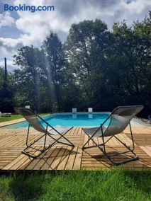 Gîte en Corrèze 12 pers, Piscine chauffée et Salle de jeux - Image 1