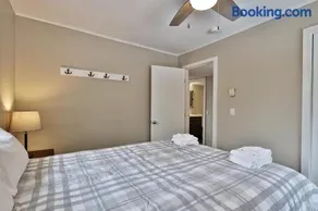 Premium 5 bedroom pet friendly private home with hot tub Bear Run - Image 4
