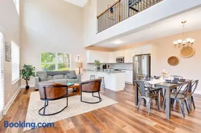 City Side Comfort in Missionary Ridge - hot tub - Image 1