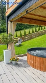 Dom na Zielonym Wzgórzu z własną Sauną i Jacuzzi - Image 1