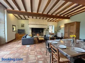 Manoir du XVème siècle avec jardin privé, cheminée et animaux acceptés - Image 2