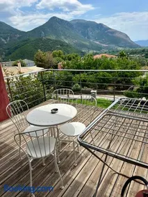 Glikis Ear Apartments - Image 2
