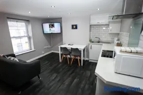 No 4 New Inn Apartments - Image 1