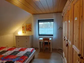 Große, helle Wohnung mit sonnigem Balkon - Image 4