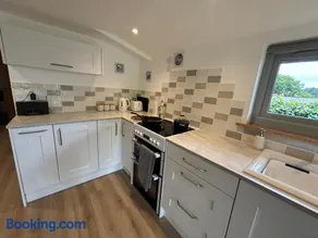 The Stables at Hustyn Gate - Image 1