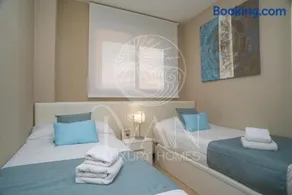 Casa Ana Ivan Luxury Homes 3ªPlta Sur 1ªLinea - Image 4