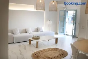 Nonta's Luxury Home - Image 1
