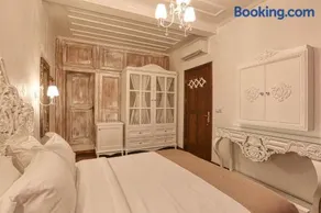 Trilye Bay C Konak - Image 2
