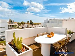 Resort Penthouse sea view, 2 pools and private beach - Image 5