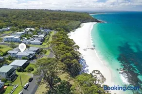 Mimosa Retreat - 250m to Chinamans Beach in Jervis Bay! - Image 2