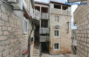 Holiday Apartment Slatine 02 - Image 3