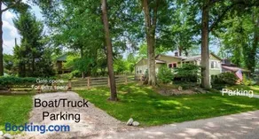 The Float House at Buckeye Lake - Hot Tub - Patio - Privacy - Image 3