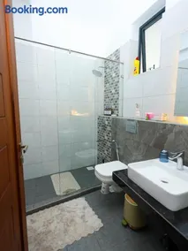 Maskani Bliss at Baobab waves - Image 2