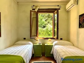 Tartagli Authentic Villa with Pool - a Fontanaro Property - Image 4