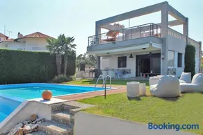 Elikon Luxury Villa - Image 3