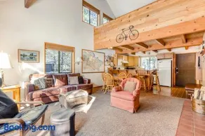 Perfectly Located Home with Decks Bikes & SHARC Pass to Pools Hot Tub & Tennis - Image 3