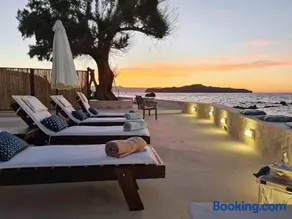 Seastar seafront villa - Image 1