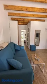 Studio cosy neuf calme -Parking Terrasse privée Piscine 5mn Gare TGV Aix et ZA Aix la Duranne 15 mn Aéroport Marseille - Image 2