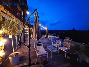 Chata w Bieszczadzie SPA apartamenty i domki z widokiem na góry - Image 1